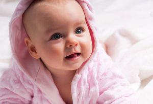 baby-girl-robe