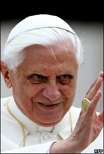 _42168008_popecut